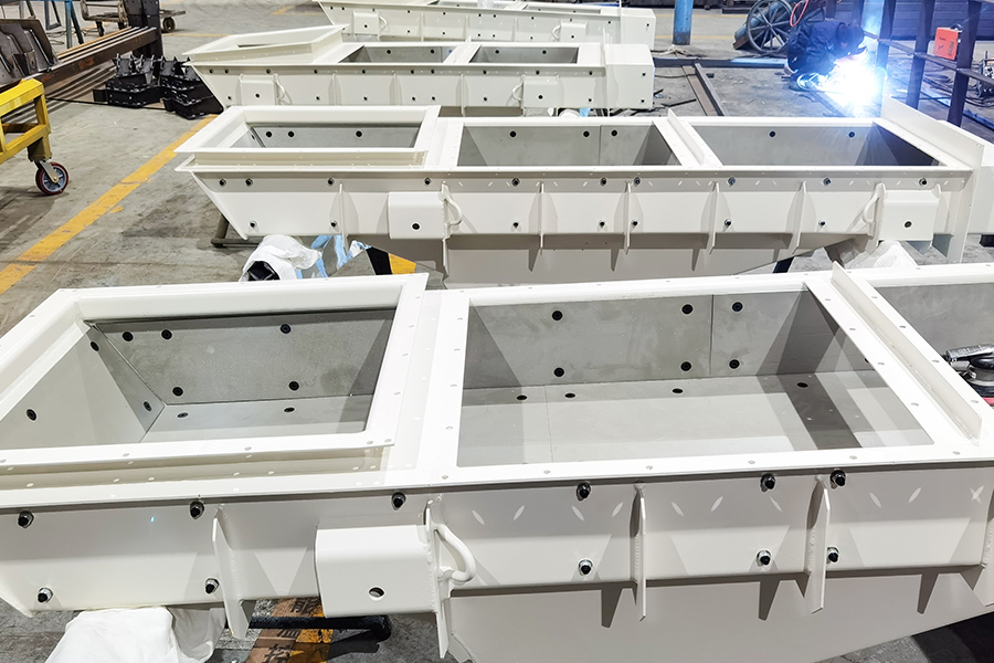 カスタム鋼構造物 カスタム鋼構造物