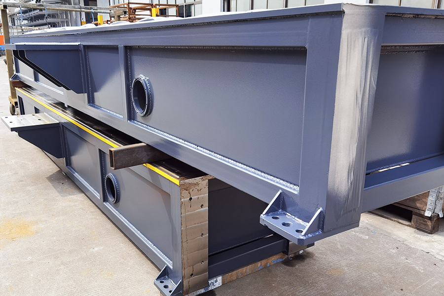 カスタム鋼構造物 カスタム鋼構造物