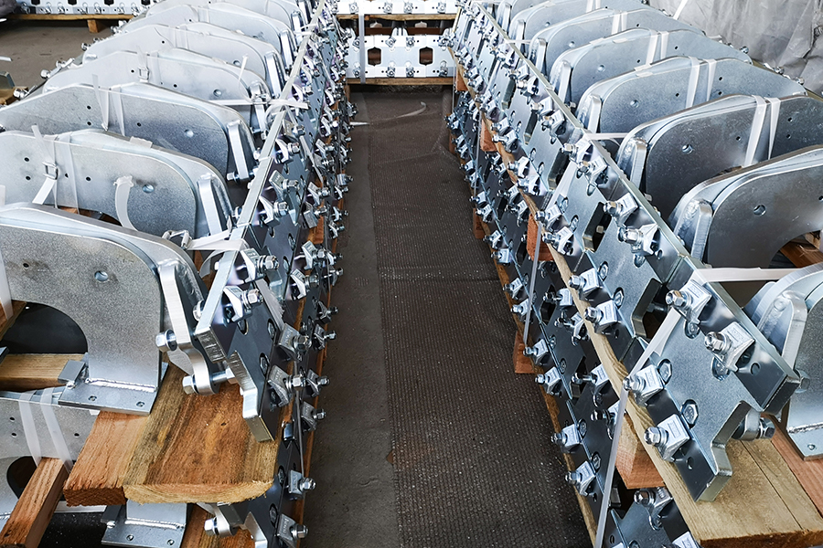 カスタム鋼構造物 カスタム鋼構造物